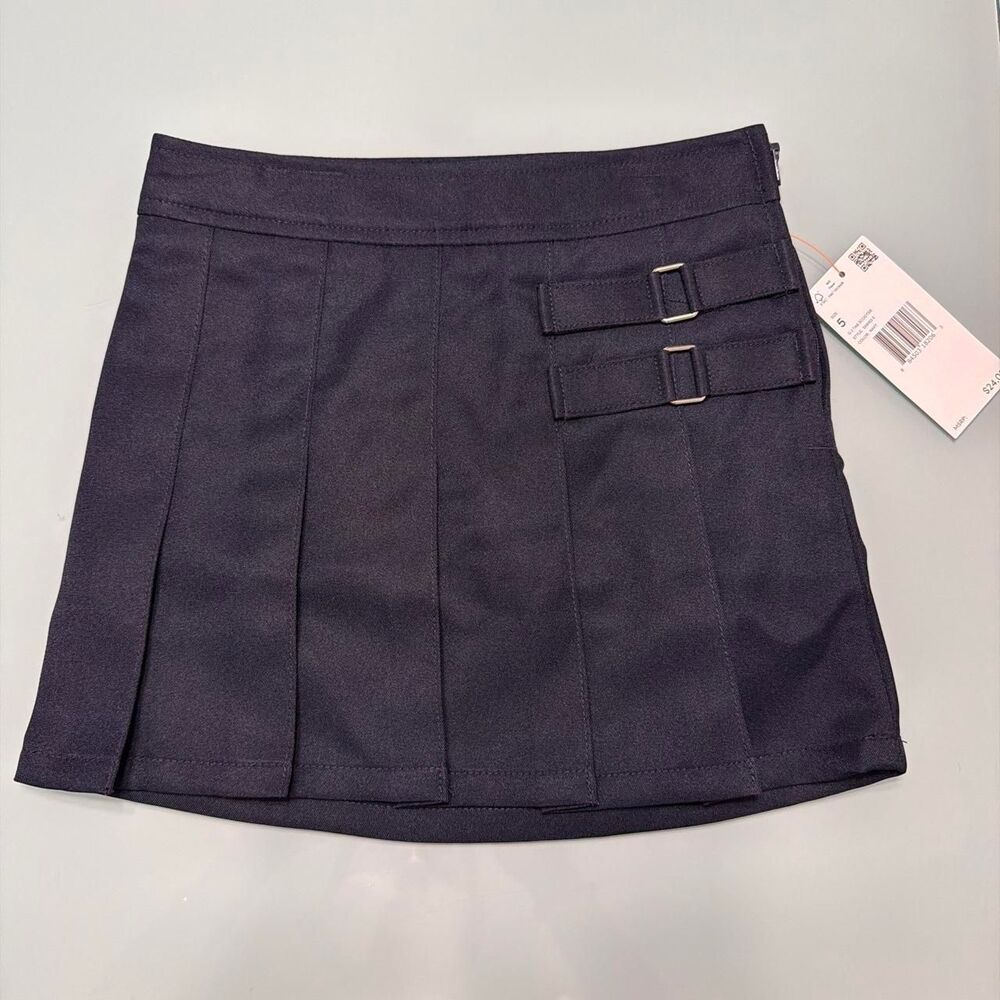 NWT French Toast Girls Navy blue pleated mini skirt with buckle detail